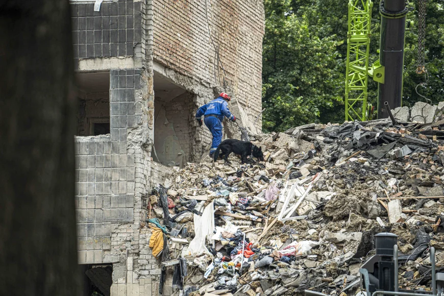 Tactica brutală a Rusiei identificată din ce în ce mai des în războiul din Ucraina. Moscova a folosit-o și în campania din Siria