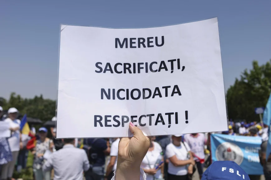 Sindicatele anunță că nu vor opri protestele, iar BNS lansează campania „Cutia Neagră a Austerității”. Calendarul manifestațiilor