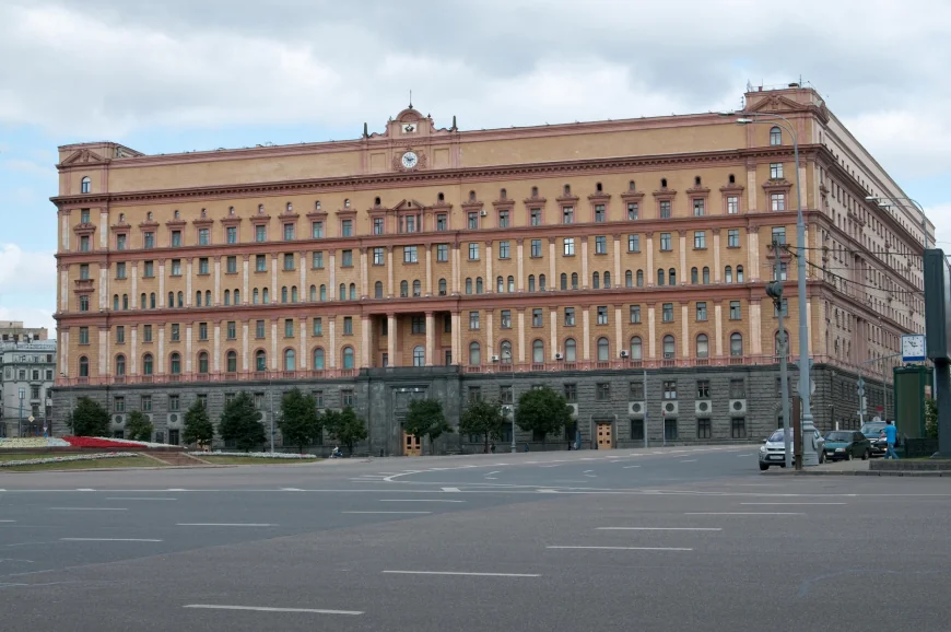 Rusia: FSB va avea propriile centre de arest preventiv. De ce succesorul KGB revine la politica din vremea URSS