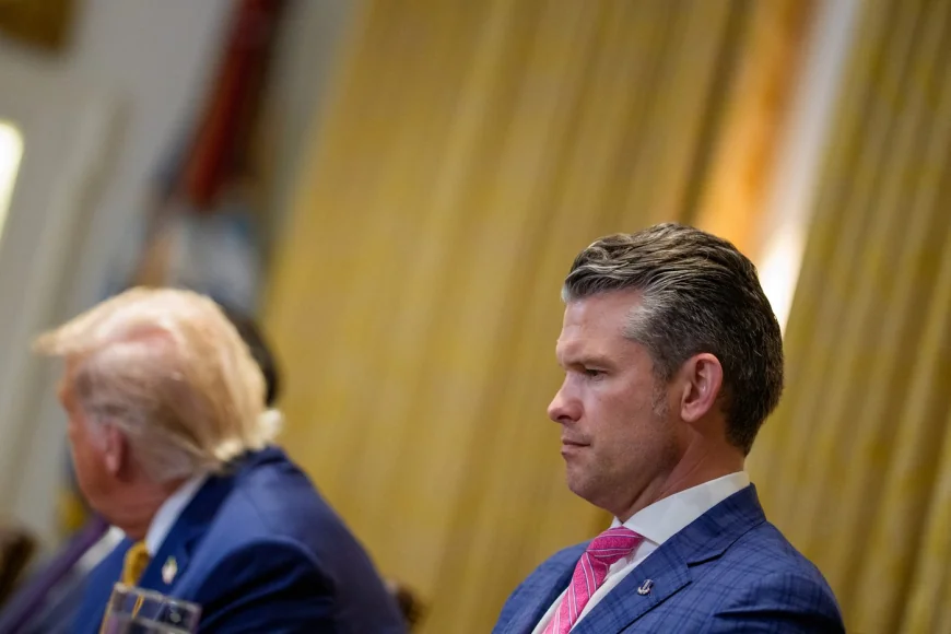 Degringoladă în administrația Trump: Pete Hegseth a oprit livrarea de armament pentru Ucraina fără a informa Casa Albă