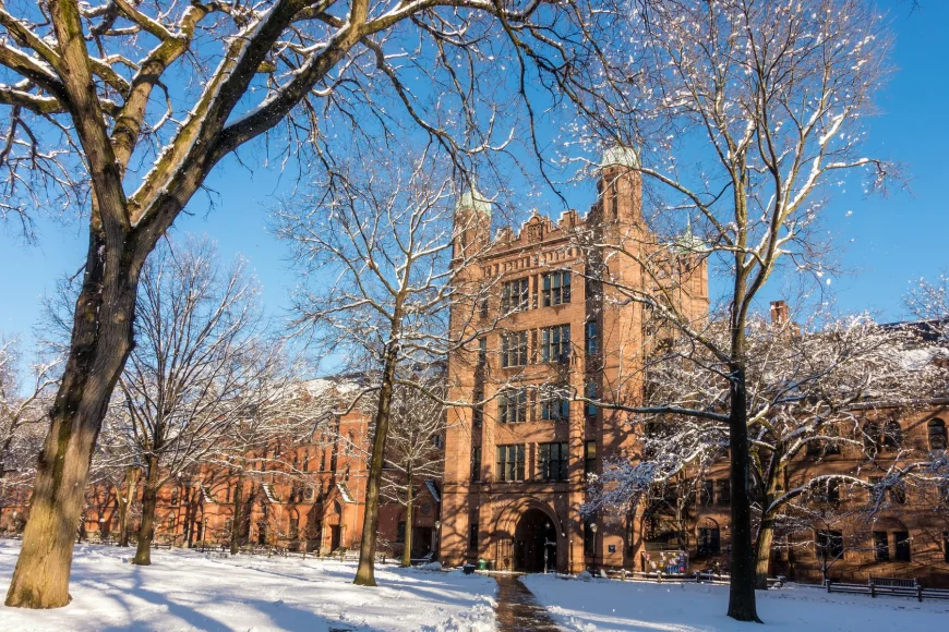 Rusia a declarat indezirabilă prestigioasa universitate americană Yale. Ce îi reproșează