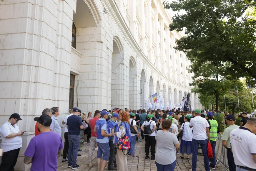 Dialog între ministrul Nazare și sindicaliștii ANAF: „Ne-a spus că a găsit nota de plată pe masă. Da, dar nu noi am făcut consumația”