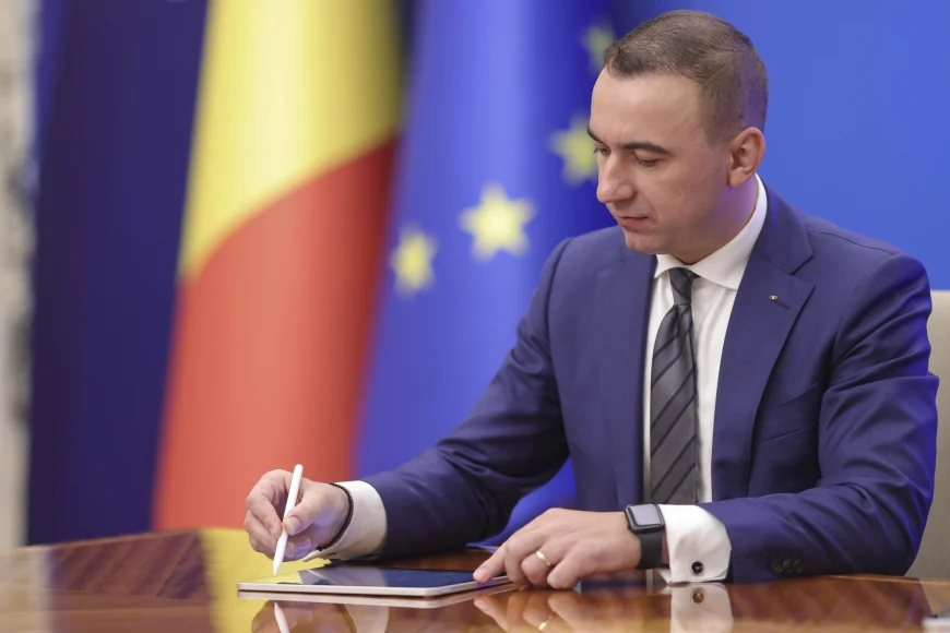 Bogdan Ivan s-a filmat în timp ce a transferat 20% din salariu la stat. „Cred că acest lucru nu rezolvă problemele statului român”