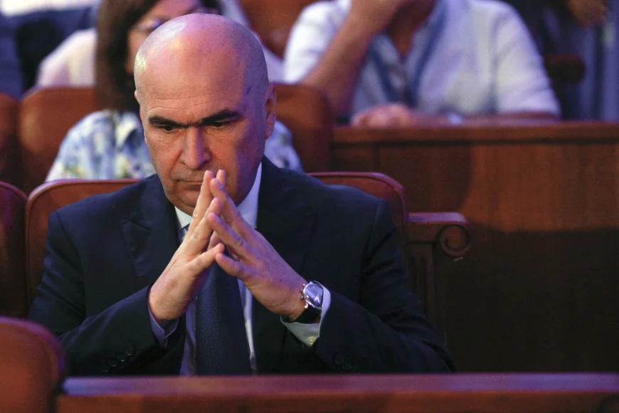 Alegeri în PNL, ziua decisivă: 10 candidați pentru 4 poziții de prim-vicepreședinte. Nicușor Dan participă la congresul liberalilor