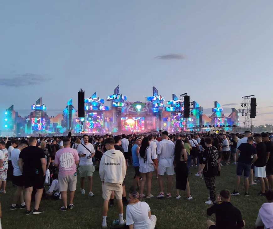 ANPC, chemat în control la festivalului „Beach Please”, după ce a primit reclamație. Ce au descoperit inspectorii
