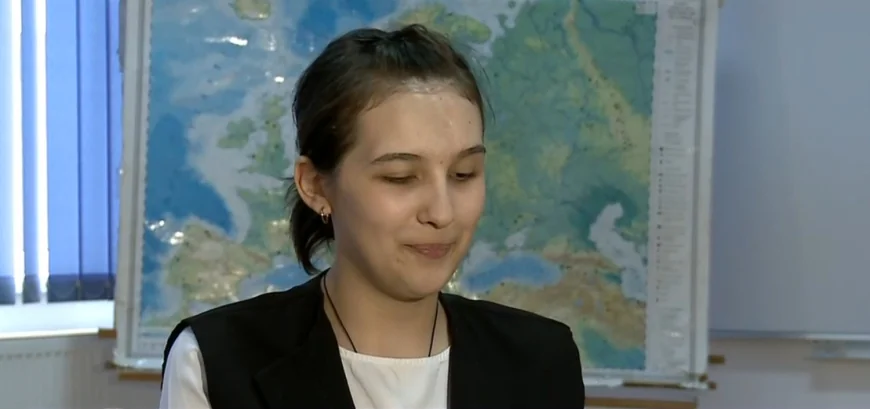 „Nu m-am dat bătută”. Povestea tinerei nevăzătoare care a luat BAC-ul. Un accident stupid i-a luat vederea în urmă cu un an