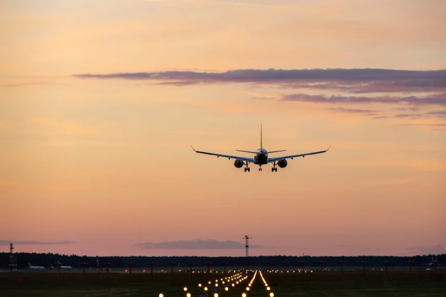 VIDEO Un avion de mici dimensiuni s-a prăbușit lângă Londra