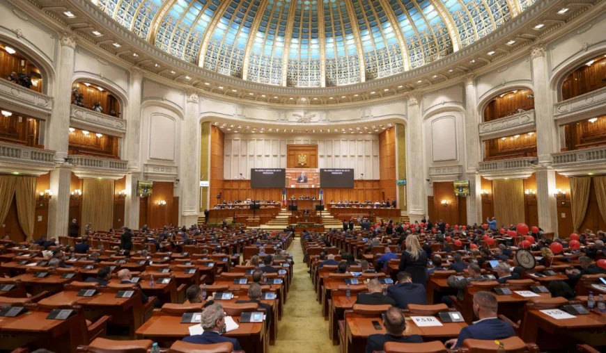 Prima moțiune AUR împotriva Guvernului Bolojan se votează astăzi în Parlament. Ce şanse are să treacă