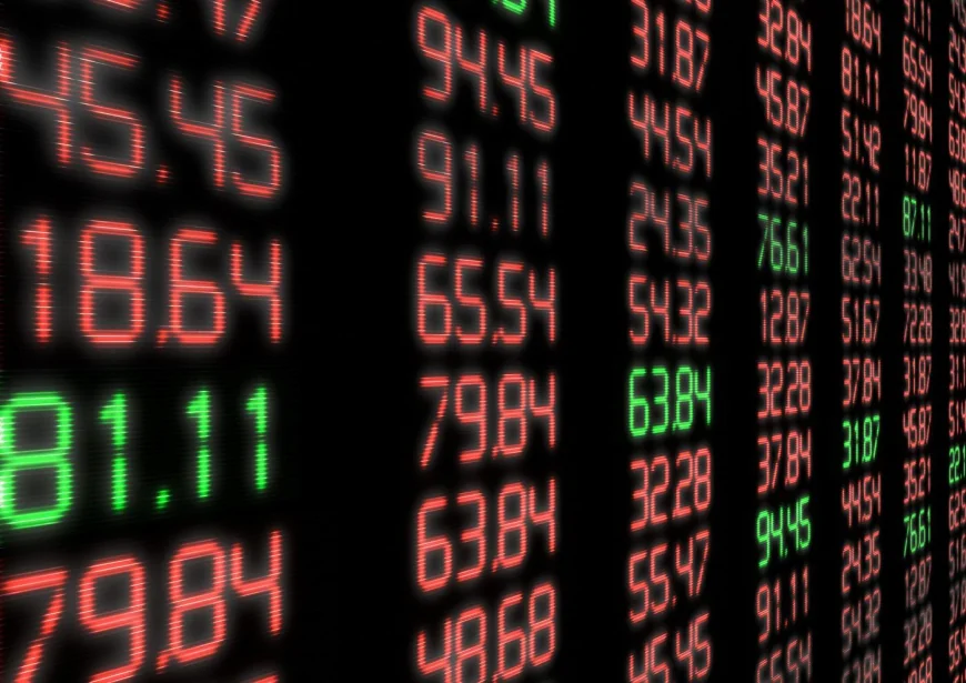Pieţele bursiere europene înregistrează scăderi, după ce SUA a ameninţat UE cu taxe vamale de 30%