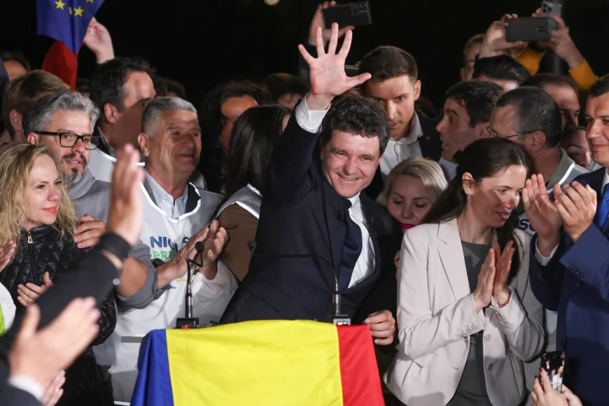 Topul finanțatorilor campaniei lui Nicușor Dan. Sute de donații au rămas anonime