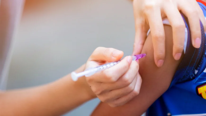 Avertismentul ONU: dezinformarea și „reducerile drastice” ale ajutorului internațional amenință vaccinarea copiilor