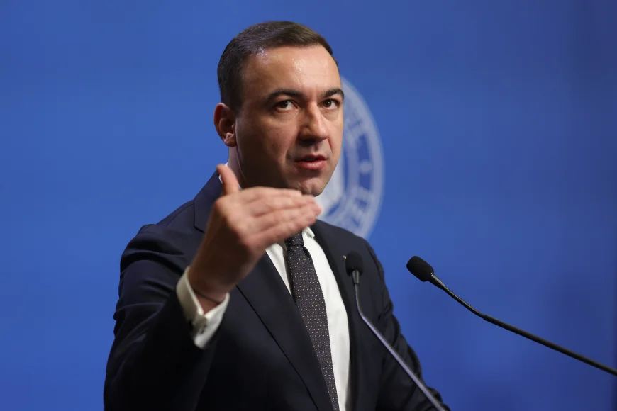 Ce a răspuns ministrul Energiei, întrebat dacă va dona 20% din salariu la stat, în fiecare lună