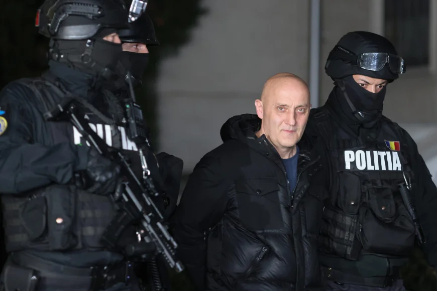 Autoritățile nu știu unde a fugit mercenarul Potra. Ministrul Justiţiei: „Nu avem o localizare exactă, cu siguranţă este căutat”