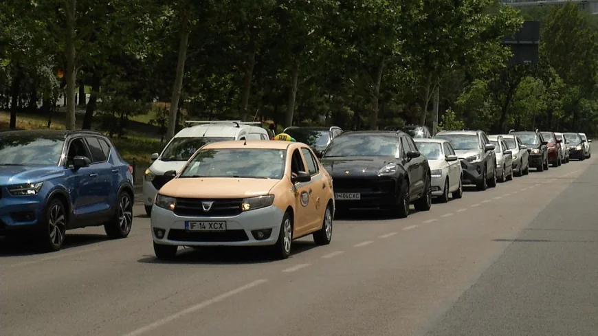 Tot mai multe maşini iau foc în mers sau chiar în parcare. Cum pot evita şoferii un incendiu
