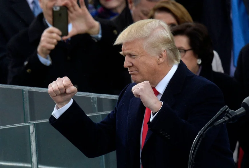 Donald Trump a câștigat războiul comercial pe care l-a început împotriva restului lumii, proclamă Financial Times, care pune un verdict dur: „lași”