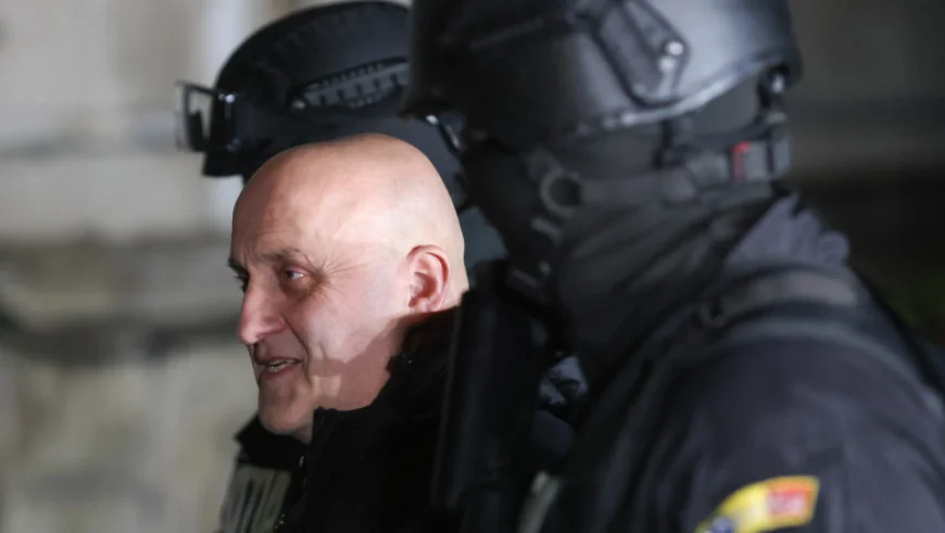 Încă o lună de arest pentru mercenarii lui Horațiu Potra. Liderul grupării este de negăsit