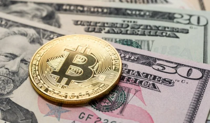 Un ofițer al Agenției britanice antidrog, condamnat pentru că a furat 50 de bitcoin dintr-un dosar penal