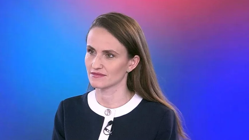 Oana Țoiu: „Nu suntem într-un moment în care să putem cere salarii mai mari în MAE”