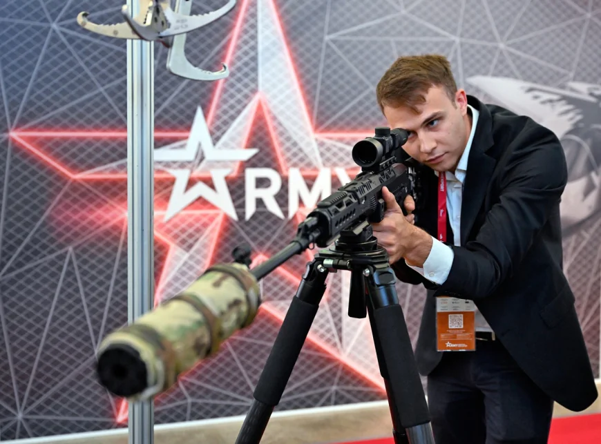 Decizie nemaiîntâlntă: Rusia a anulat în tăcere cel mai mare târg militar al anului unde își etala de obicei noile tehnologii