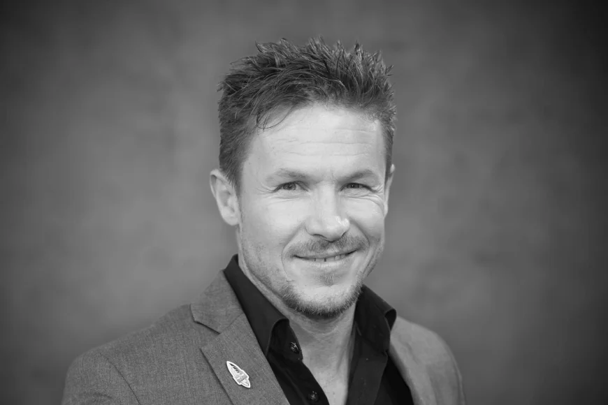 Noi informații despre moartea lui Felix Baumgartner. În zona în care a căzut cu parapanta se aflau numeroase persoane, inclusiv copii
