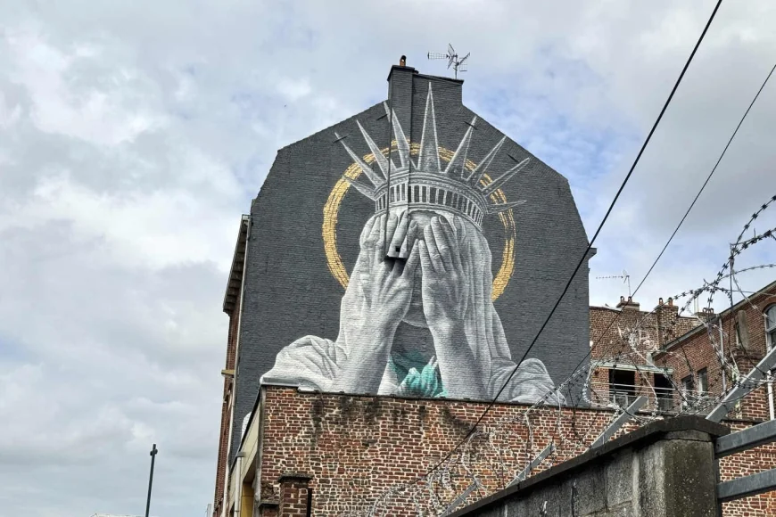 O pictură murală din Franța cu Statuia Libertății care își acoperă ochii, rușinată, îi înfurie pe susținătorii lui Trump