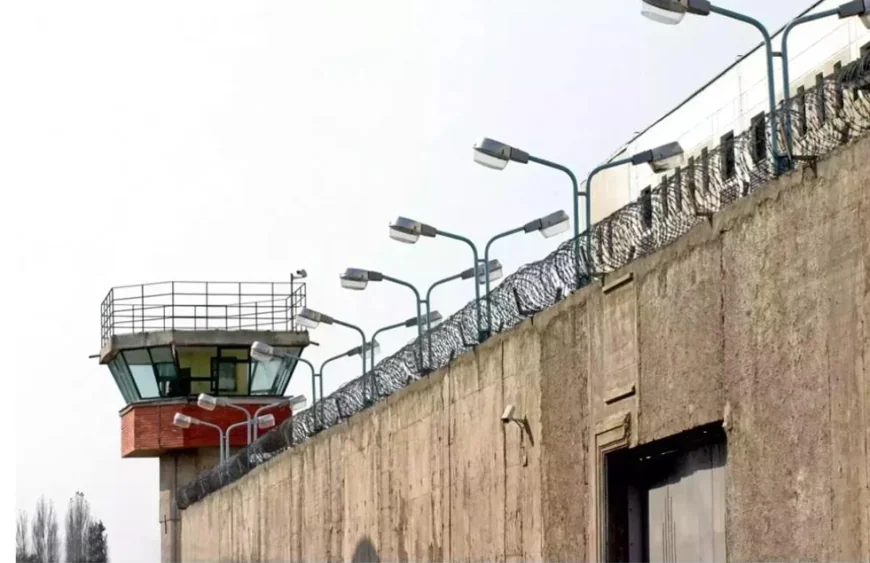 Planul unui deţinut din Penitenciarul Mărgineni pentru a-şi reduce pedeapsa. Totul a mers fix pe dos