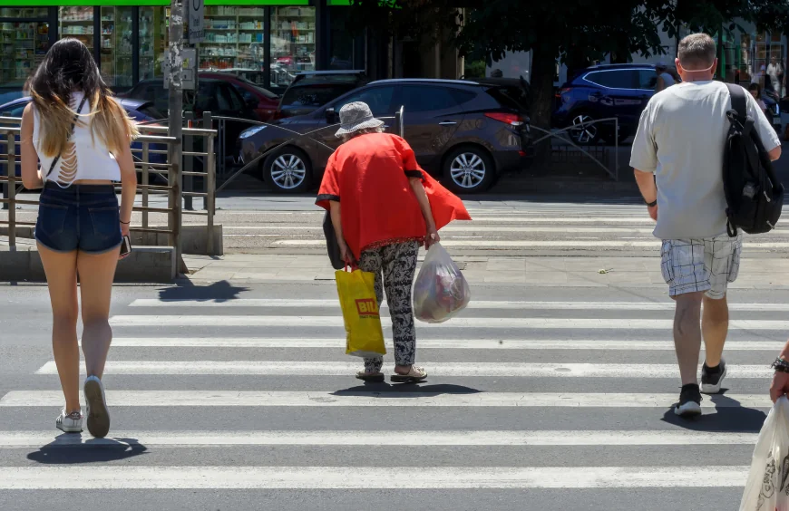 Cod galben de caniculă duminică în câteva județe. Avertismentul meteorologilor privind săptămâna viitoare și prognoza pentru țară și București