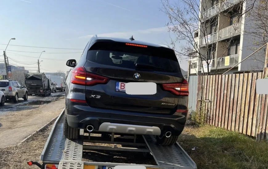 Un șofer arată cum a plătit de două ori mai mult pe RCA la o mașină similară dar cu numere roșii / Apoi a fost plimbat între ASF, BAAR și Consiliul Concurenței