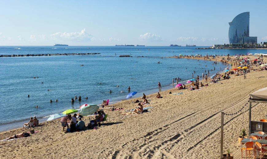 Noile reguli de călătorie în Spania. La ce trebuie să fie atenți turiștii pentru a nu-și strica vacanța. Amenzi până la 3.000 euro