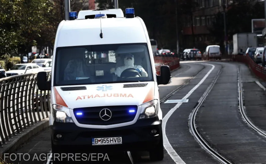 Un bărbat a furat o ambulanță din curtea unui spital județean: „N-am avut altă mașină” / Prins după ce a fost urmărit prin două județe