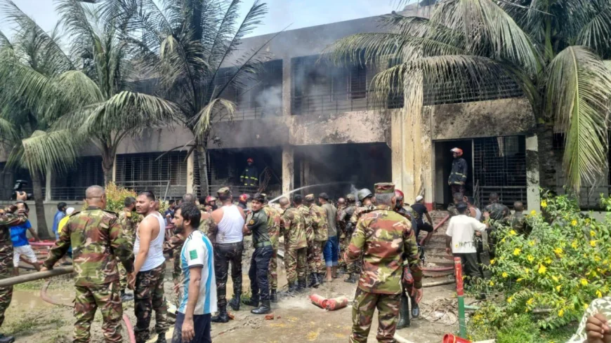 Tragedie în Bangladesh: 19 persoane și-au pierdut viața după ce un avion militar de antrenament s-a prăbușit într-un campus școlar