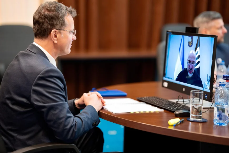 Ionuț Moșteanu a discutat cu noul ministru ucrainean al Apărării. Ce i-a transmis lui Denîs Șmîhal și când merge la Kiev
