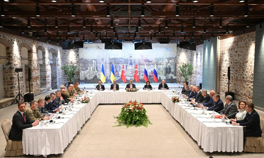 Au reînceput negocierile Ucraina-Turcia de la Istanbul. Dmitri Peskov: „Nu vă așteptați la minuni”